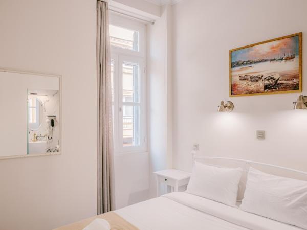 Neapolis 1897 Boutique Luxury Rooms : photo 7 de la chambre chambre double deluxe - 1er Étage