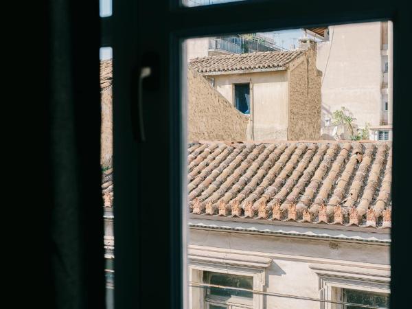 Neapolis 1897 Boutique Luxury Rooms : photo 5 de la chambre chambre double - 2e Étage