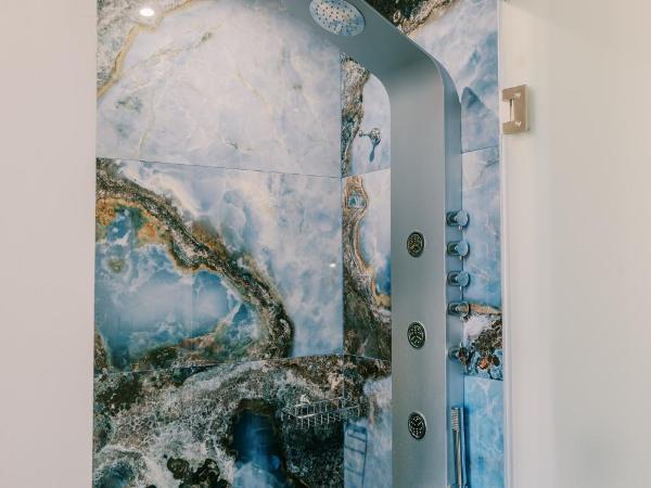 Neapolis 1897 Boutique Luxury Rooms : photo 4 de la chambre chambre double deluxe avec balcon - 2e Étage