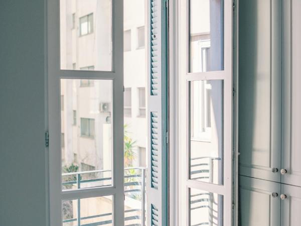 Neapolis 1897 Boutique Luxury Rooms : photo 9 de la chambre chambre double deluxe avec balcon - 3e Étage