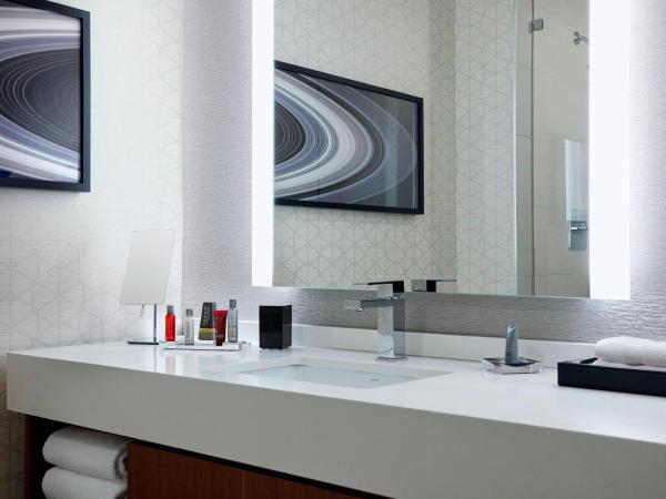 Marriott Marquis Houston : photo 6 de la chambre chambre lit king-size