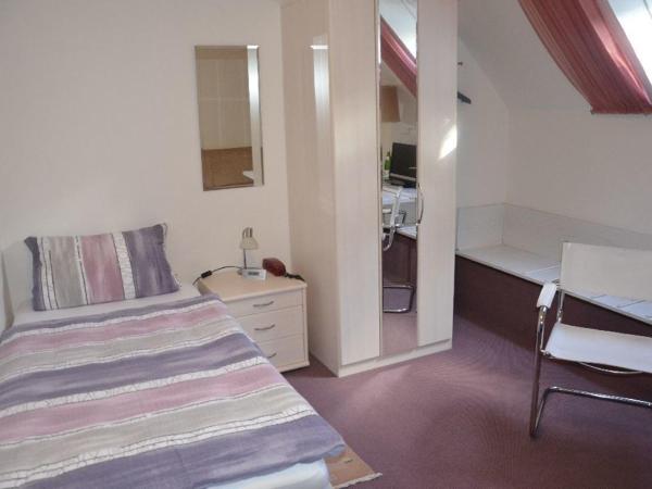 Guesthouse AirMinis : photo 1 de la chambre chambre simple