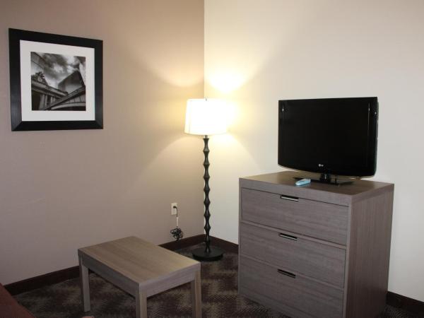 Quality Suites : photo 3 de la chambre suite lit king-size – non-fumeurs