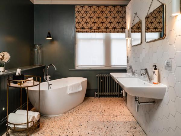 The Ginger Pig : photo 10 de la chambre chambre lit king-size - vue sur mer