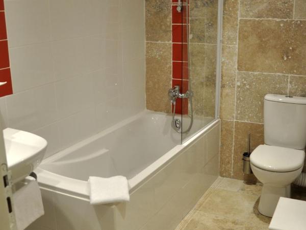 Le Clos d'Orange, Hotel & ville de Provence : photo 8 de la chambre chambre supérieure lit queen-size