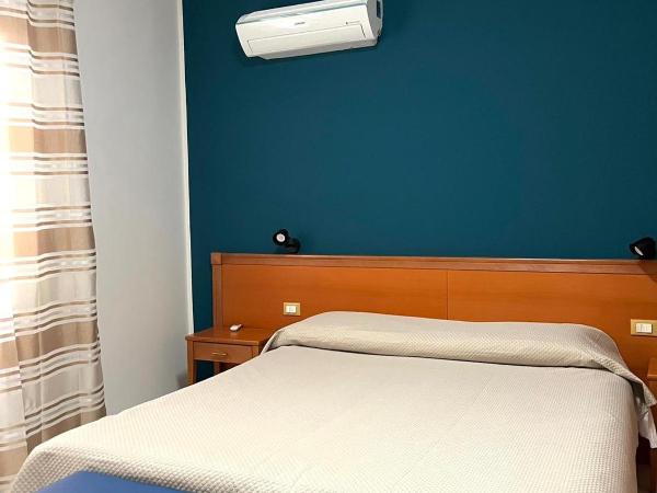 Hotel d'Orleans : photo 1 de la chambre chambre double