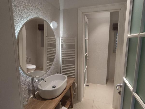 XII Century Heritage Hotel : photo 6 de la chambre chambre double ou lits jumeaux standard