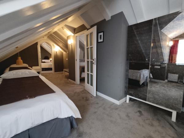 XII Century Heritage Hotel : photo 1 de la chambre chambre double ou lits jumeaux supérieure avec vue sur ville