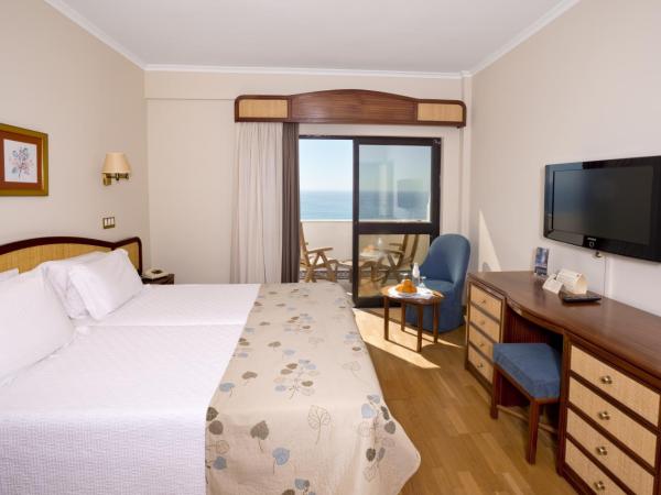 Alisios : photo 9 de la chambre suite de luxe - vue sur mer (4 adultes)