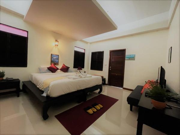 Rainforest Huahin Village Hotel : photo 3 de la chambre suite junior