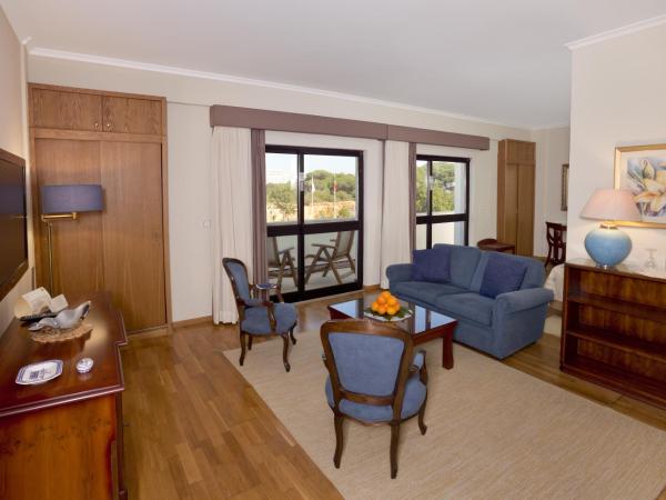 Alisios : photo 1 de la chambre suite de luxe - vue sur mer (4 adultes)