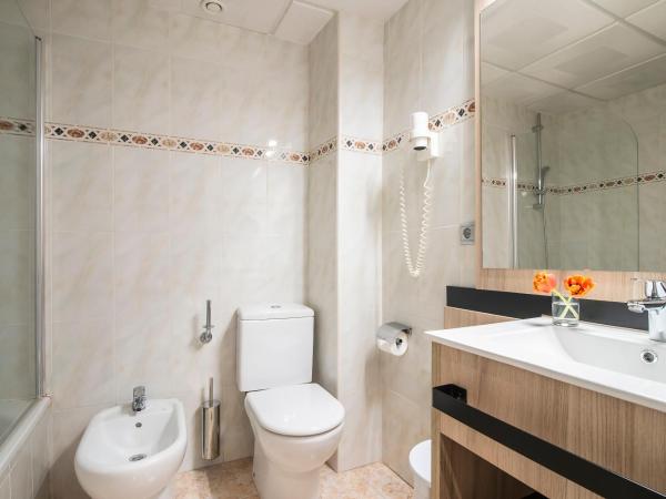 Hotel Benidorm East by Pierre & Vacances : photo 6 de la chambre chambre double ou lits jumeaux