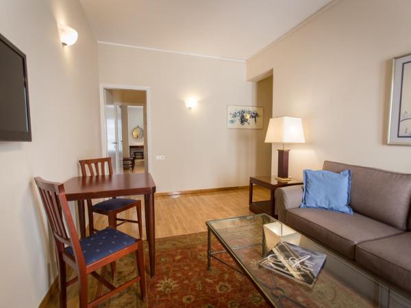 Delice Hotel - Family Apartments : photo 4 de la chambre appartement 1 chambre avec balcon (2 adultes)