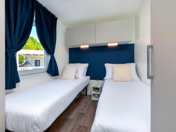Maistra Camping Polari Mobile homes : photo 5 de la chambre mobile home 2 chambres confort