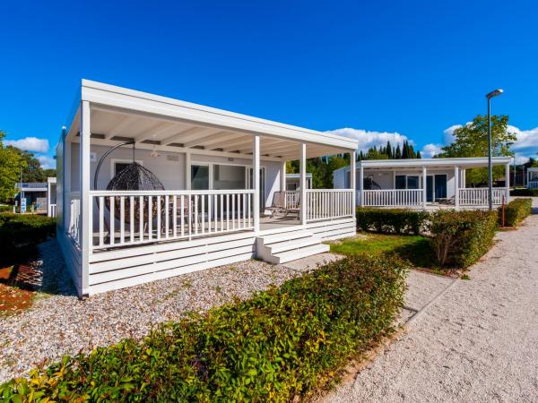 Maistra Camping Polari Mobile homes : photo 1 de la chambre mobile home 2 chambres confort