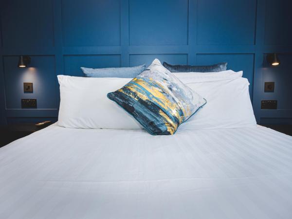 Failte Hotel : photo 1 de la chambre chambre double avec salle de bains privative