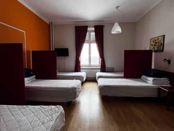 Carlstad Sport Hostel : photo 1 de la chambre bed in 5-bed female dormitory room