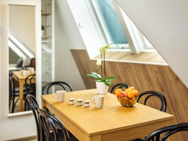 Jimmy's Apartments Lory : photo 10 de la chambre suite 2 chambres avec balcon