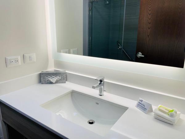 Holiday Inn Express - Guadalajara Vallarta Poniente, an IHG Hotel : photo 9 de la chambre chambre lit king-size standard