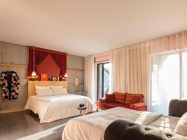 MOB HOTEL Lyon Confluence : photo 4 de la chambre suite avec terrasse 