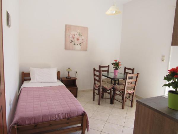 Athina : photo 5 de la chambre chambre familiale avec balcon