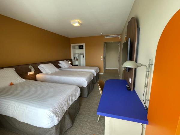 Hotel Abrial : photo 2 de la chambre chambre triple prestige