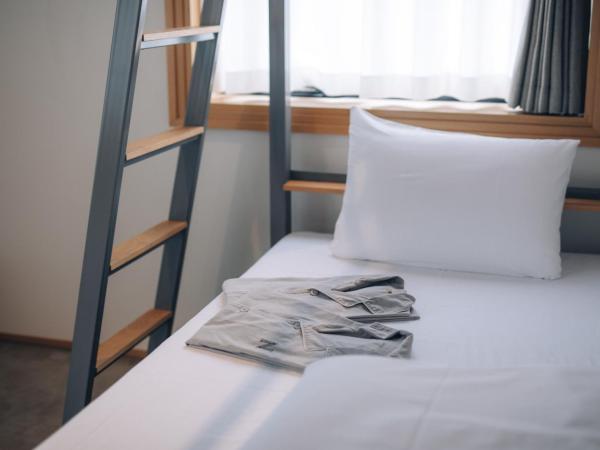 Hotel Noum OSAKA : photo 1 de la chambre chambre lits jumeaux Économique avec lit superposé