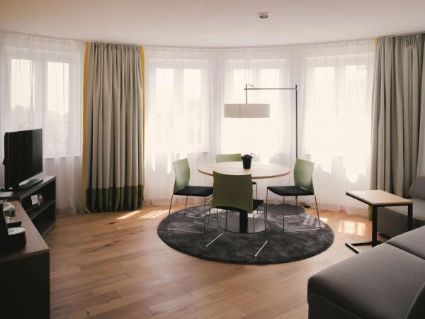 Vienna House Easy by Wyndham Leipzig : photo 1 de la chambre suite