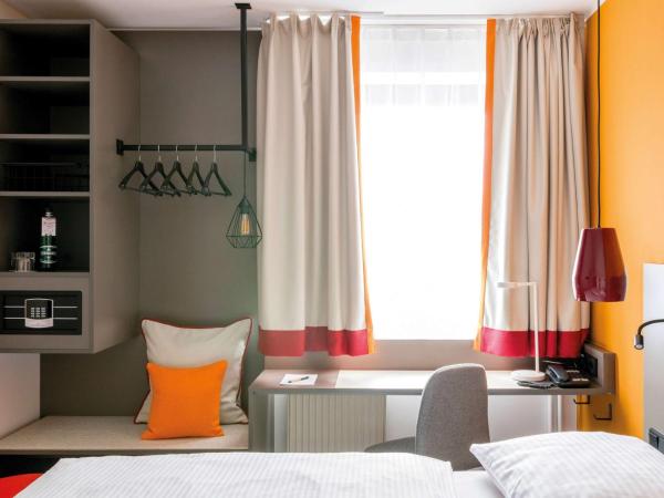 Vienna House Easy by Wyndham Cracow : photo 3 de la chambre chambre confort 