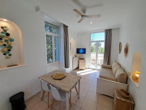 Residence Veles Plage : photo 3 de la chambre appartement 1 chambre avec terrasse (3 personnes - vue sur mer - rez-de-chaussée)