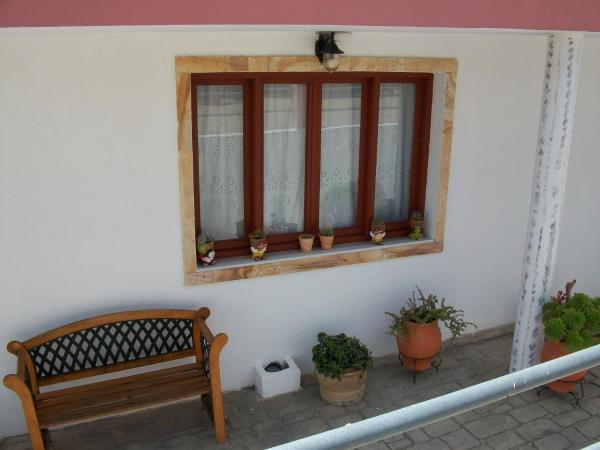 Villa Koronios : photo 1 de la chambre chambre double ou lits jumeaux standard