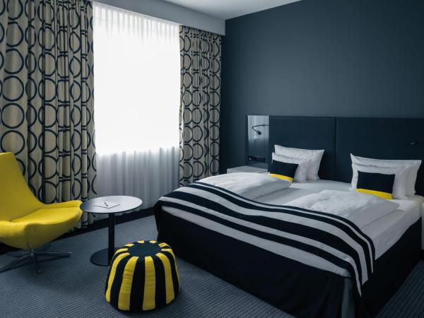 Vienna House by Wyndham Andel's Berlin : photo 7 de la chambre suite deluxe avec lit king-size