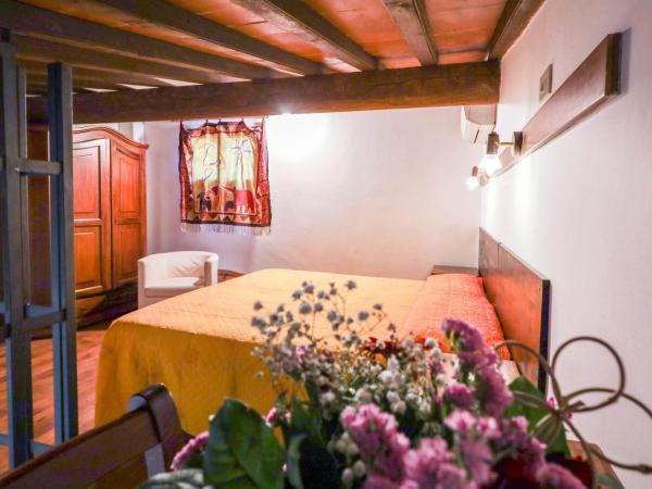 Agriturismo Michelangelo : photo 3 de la chambre chambre double avec salle de bains privative