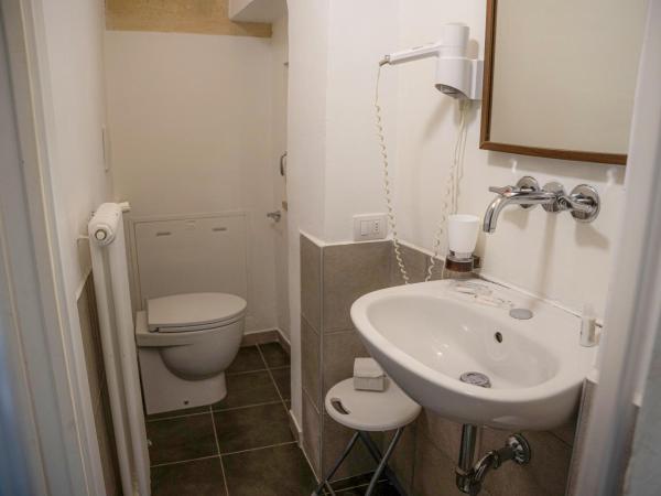 Residence Le Vie Del Mosto : photo 6 de la chambre chambre double