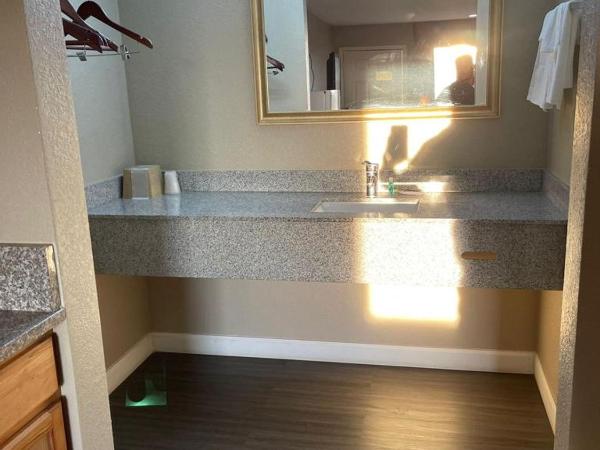 Suburban Studios : photo 2 de la chambre chambre lit king-size standard - fumeurs