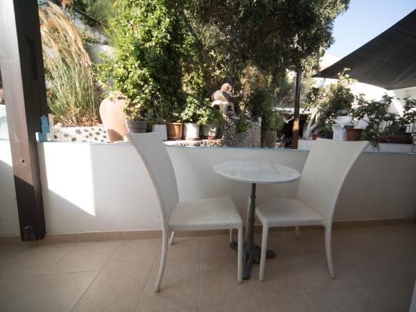 Villa Stella : photo 6 de la chambre chambre lits jumeaux standard avec vue sur jardin