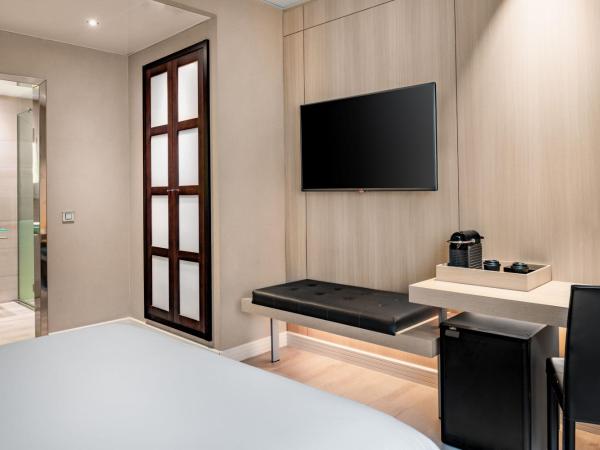 AC Hotel Irla by Marriott : photo 4 de la chambre chambre standard avec 1 lit queen-size