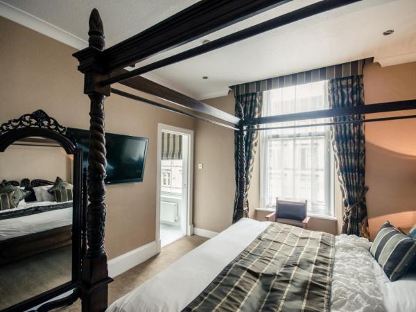 Argyll Hotel : photo 2 de la chambre chambre avec lit à baldaquin