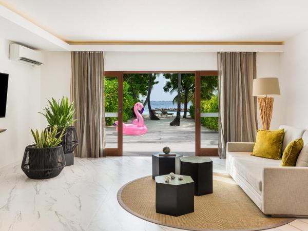Kurumba Maldives : photo 2 de la chambre villa familiale avec piscine privée