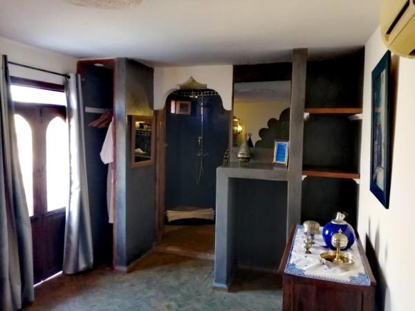 Les Bains de Fez Tara : photo 3 de la chambre chambre double familiale