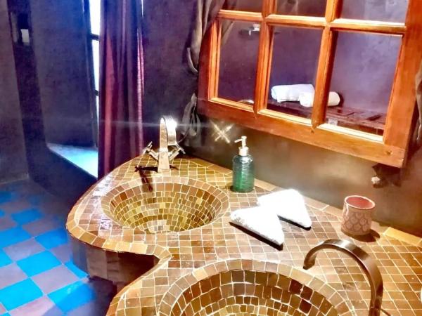 Les Bains de Fez Tara : photo 5 de la chambre chambre lit king-size supérieure