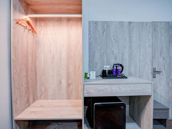 Myspace Express Balaji Residency : photo 3 de la chambre suite