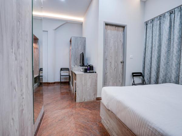 Myspace Express Balaji Residency : photo 3 de la chambre chambre familiale