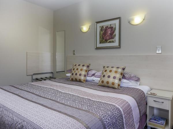 166 Majestic Court Motel : photo 2 de la chambre studio