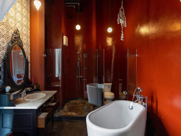 Amdaeng Bangkok Riverside Hotel : photo 5 de la chambre chambre deluxe