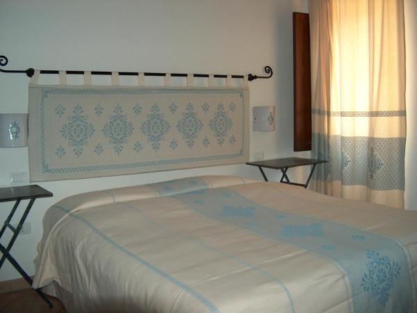 Guest House Il Giardino Segreto : photo 6 de la chambre chambre double