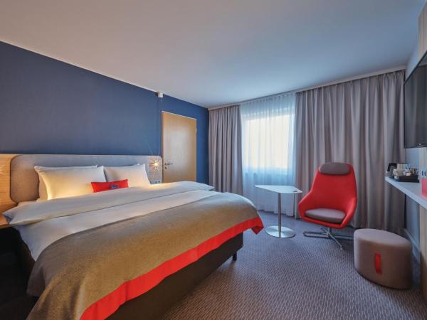 Holiday Inn Express Berlin City Centre, an IHG Hotel : photo 5 de la chambre chambre lit queen-size - accessible aux personnes à mobilité réduite 