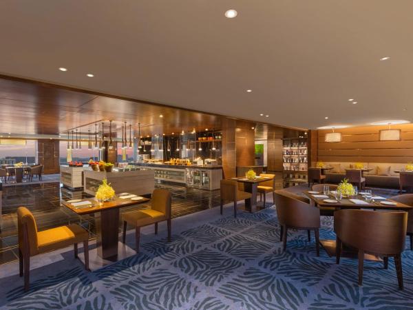 Sheraton Grand Bengaluru Whitefield Hotel & Convention Center : photo 3 de la chambre sheraton club king bed with club lounge access