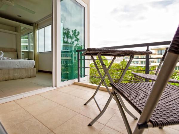 Hill Side Karon Kata Beach Condo : photo 5 de la chambre appartement 2 chambres