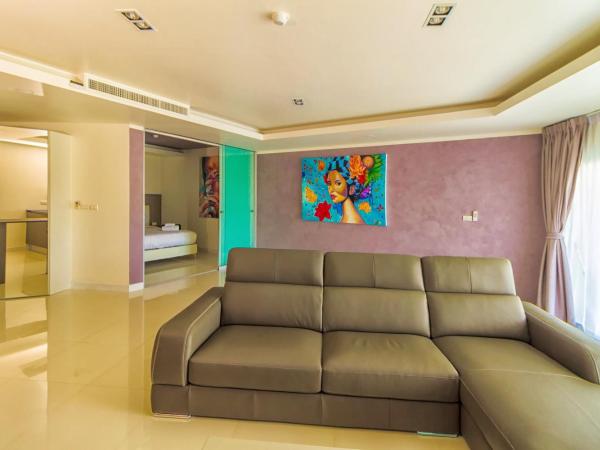 Hill Side Karon Kata Beach Condo : photo 7 de la chambre penthouse